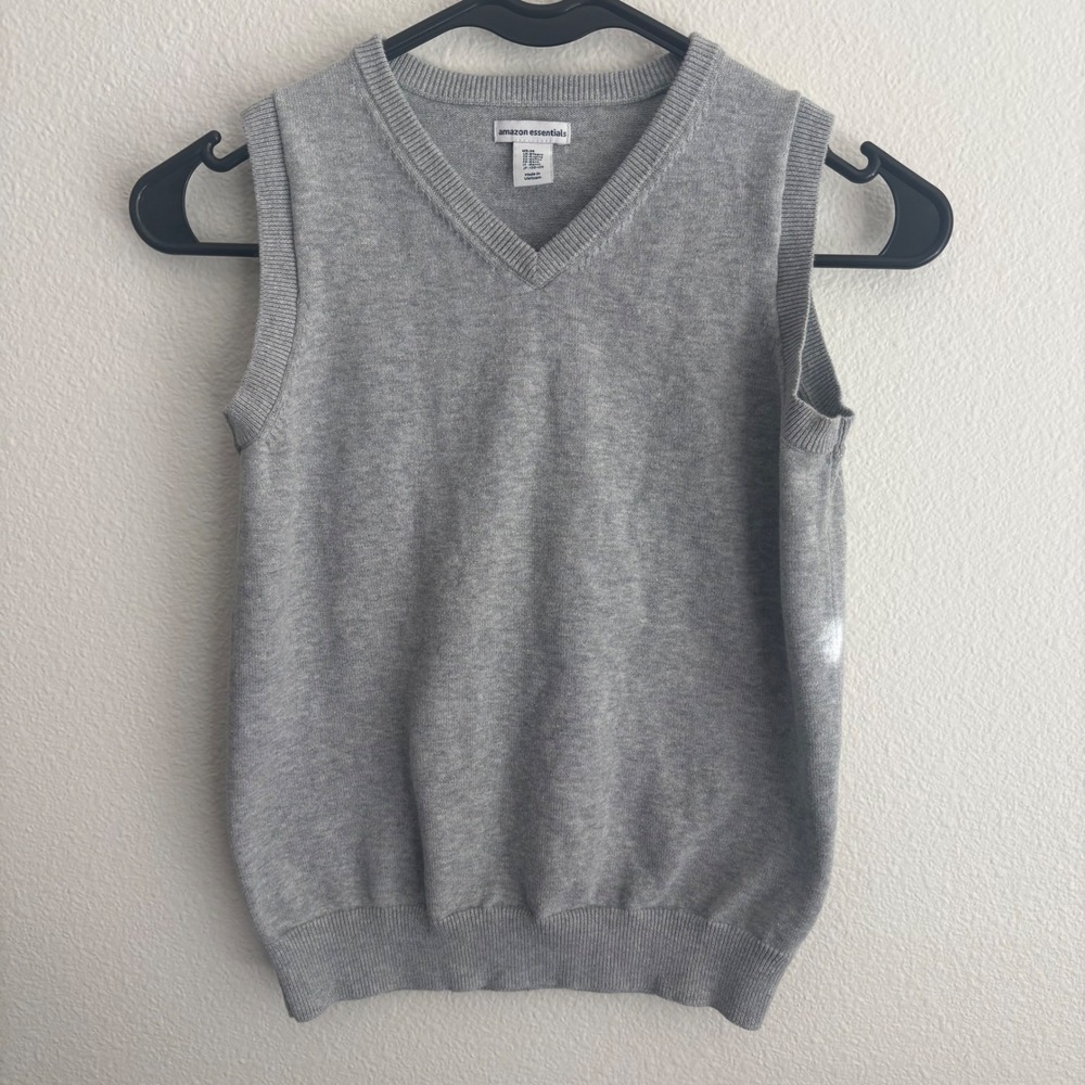 Amazon Essentials Gray V-Neck Sweater Vest Size Medium 8 100% Cotton
